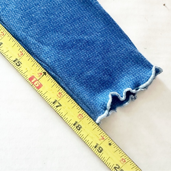 American Eagle Outfitters Cropped Long Sleeve Top - Picture 13 of 13